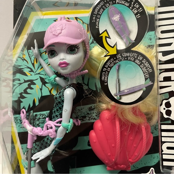 MONSTER HIGH DOLL LAGOONA BLUE SURF TO TURF 2 in 1 surfboard scooter NRFB - Picture 8 of 11